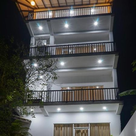 Pinnawala Elephant Front View Hotel Rambukkana Luaran gambar