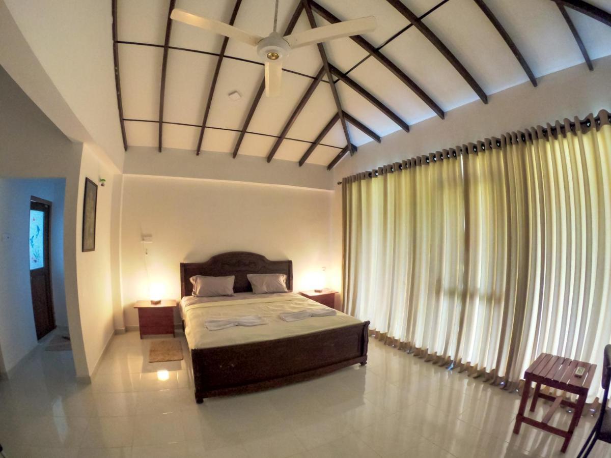 Pinnawala Elephant Front View Hotel Rambukkana Luaran gambar